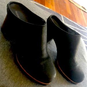 NWOT SOREL Addington Clogs Sz. 7
